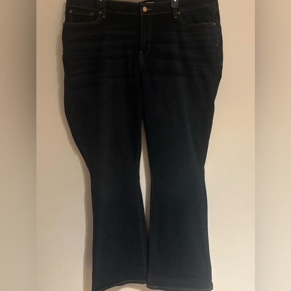Signature by Levi Strauss Gold Mid Rise Bootcut Women, Dark Wash, 24M 37x32 - Picture 1 of 5